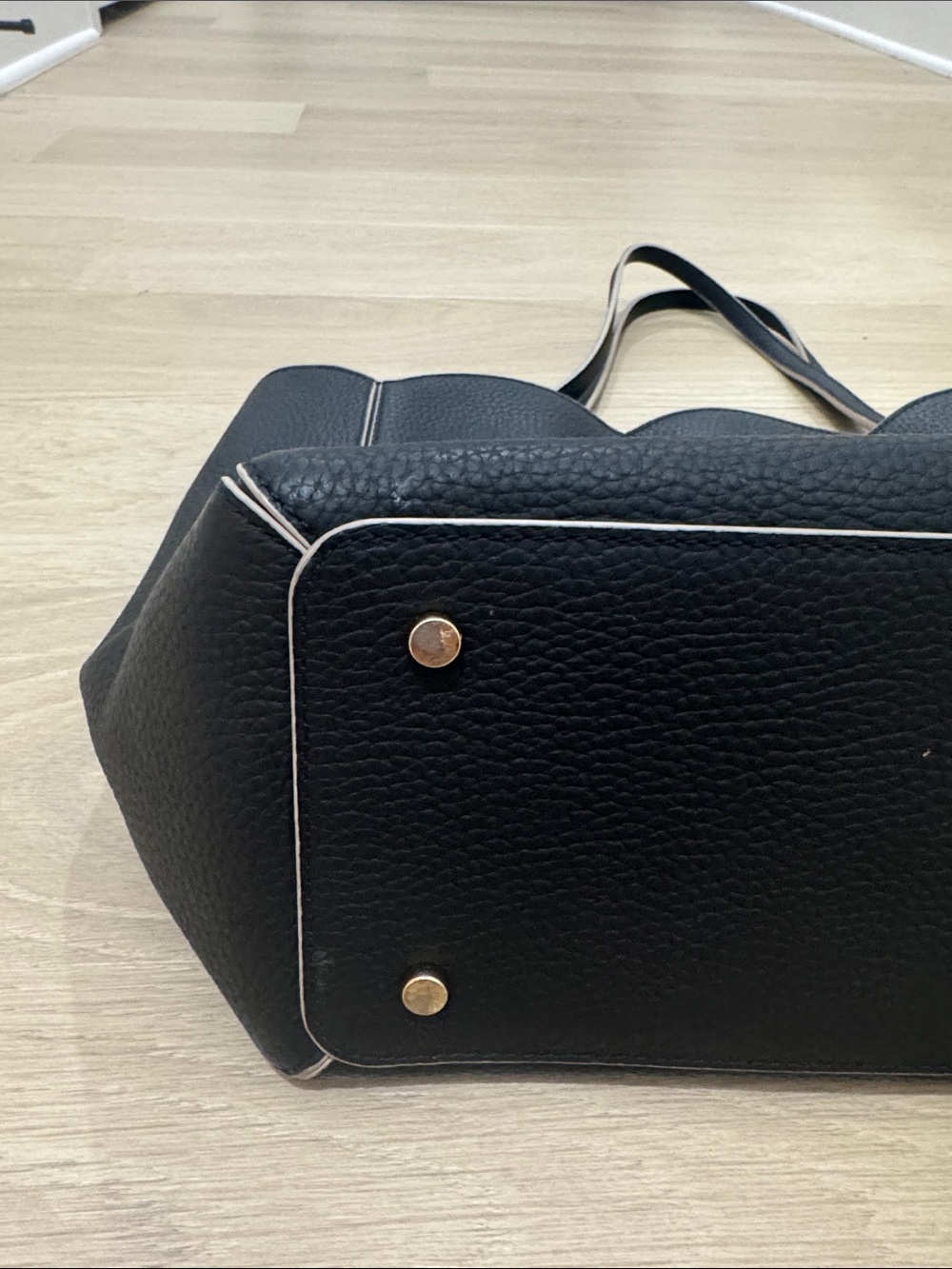 kate spade Black Scalloped-trimmed Pebbled Leather Tote - Picture 7 of 11
